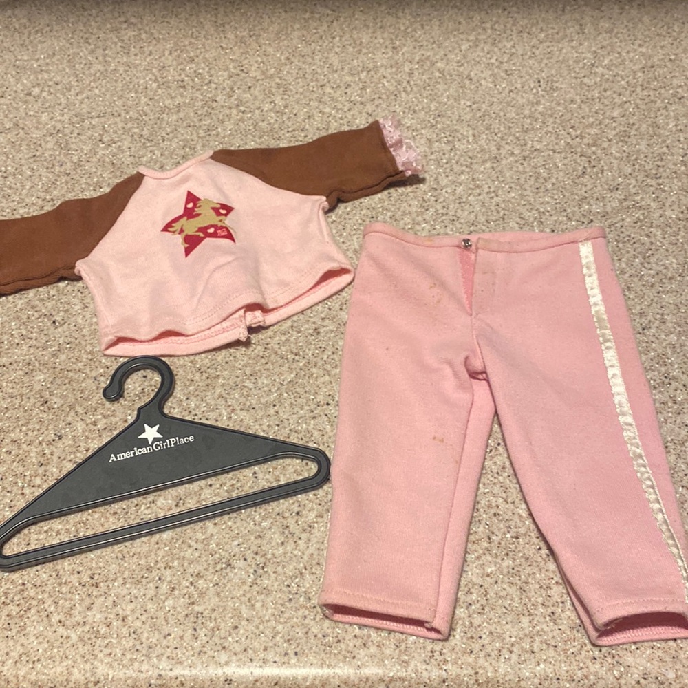 AMERICAN GIRL Top Pants and Hanger